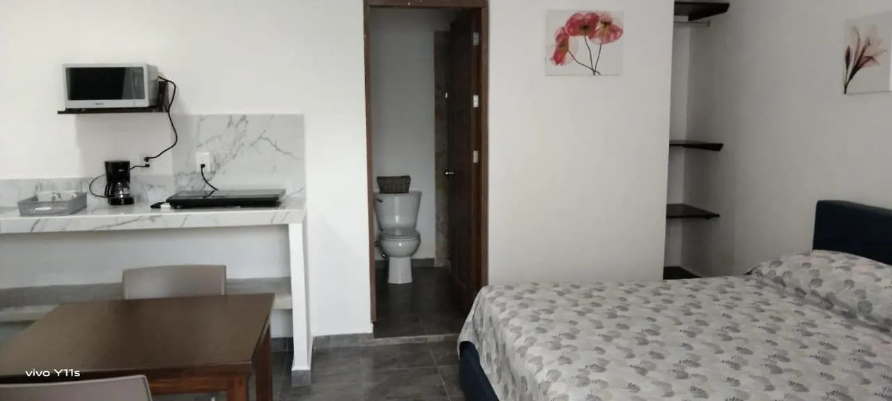 Casa Aura - King Suite With Kitchen And Balcony - 1St Floor Isla Mujeres